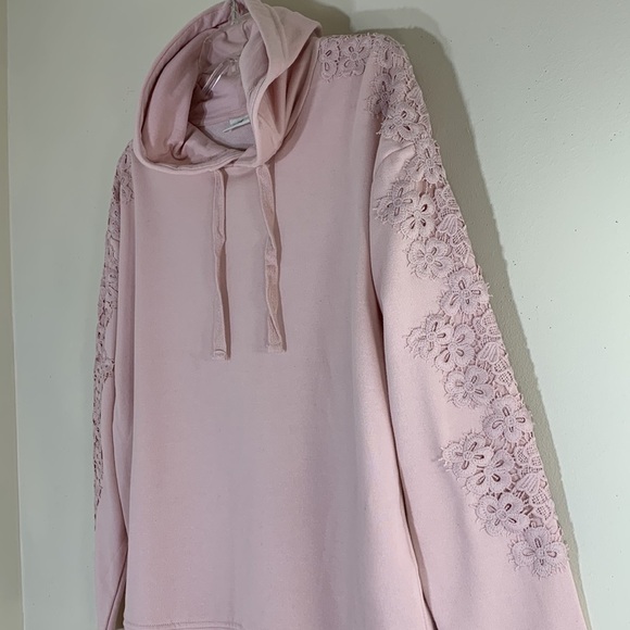 NWT. C & A Hoodie with Floral Embellishments. Small. - Picture 4 of 11
